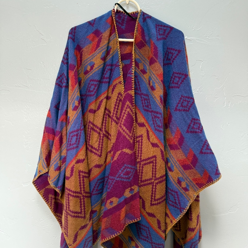 Eddie Bauer Reversible Wrap – Purple & Blue